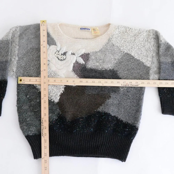 Vintage Marieal Kim Grey/White Floral Knit 8% Wool 8% Mohair Crewneck Sweater S - Picture 4 of 11